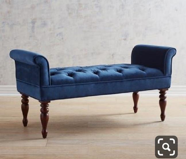 Chairs & Pouffes